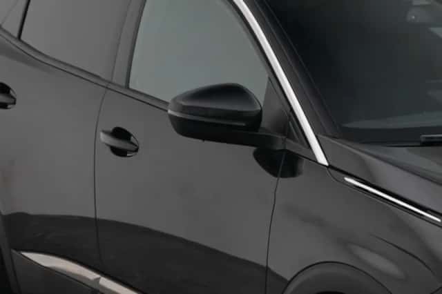 Peugeot 3008 (2021) thumbnail 23