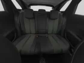Peugeot 3008 (2021) thumbnail 4