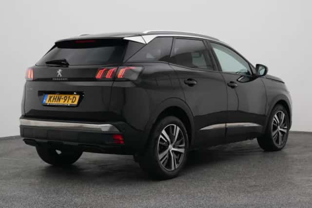 Peugeot 3008 (2021) thumbnail 6
