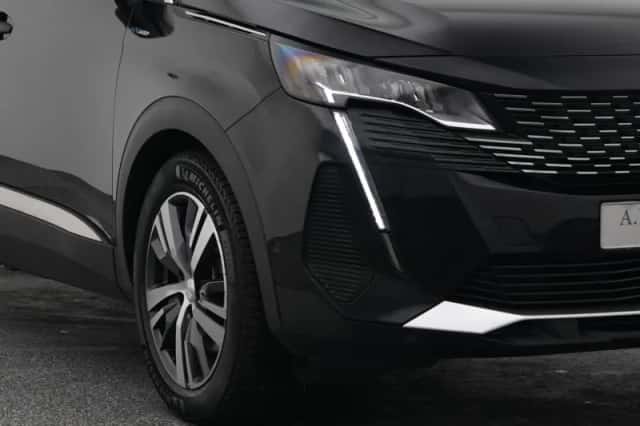 Peugeot 3008 (2021) thumbnail 17