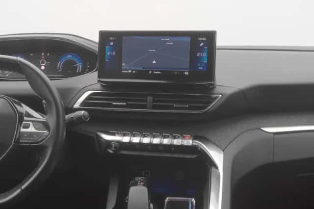 Peugeot 3008 (2021) thumbnail 8