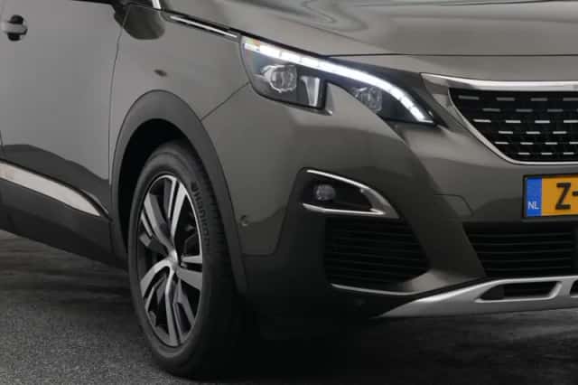 Peugeot 3008 (2020) thumbnail 17