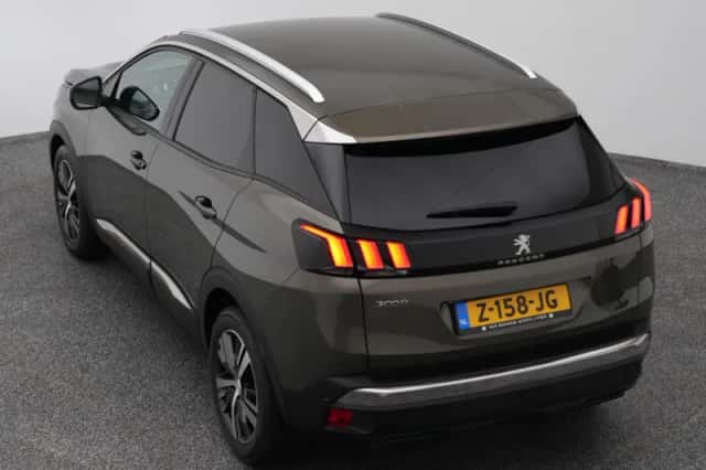 Peugeot 3008 (2020) thumbnail 25