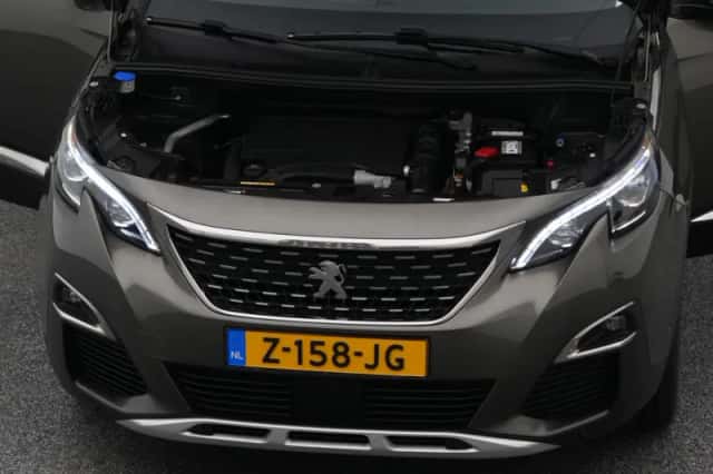 Peugeot 3008 (2020) thumbnail 31