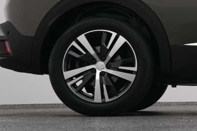 Peugeot 3008 (2020) thumbnail 41