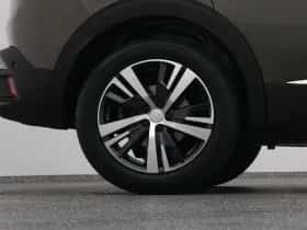 Peugeot 3008 (2020) thumbnail 41