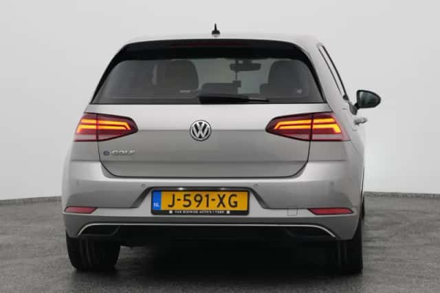 Volkswagen E-Golf (2020) thumbnail 11
