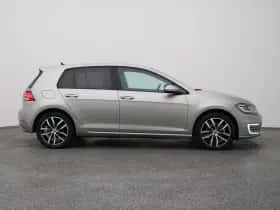 Volkswagen E-Golf (2020) thumbnail 15