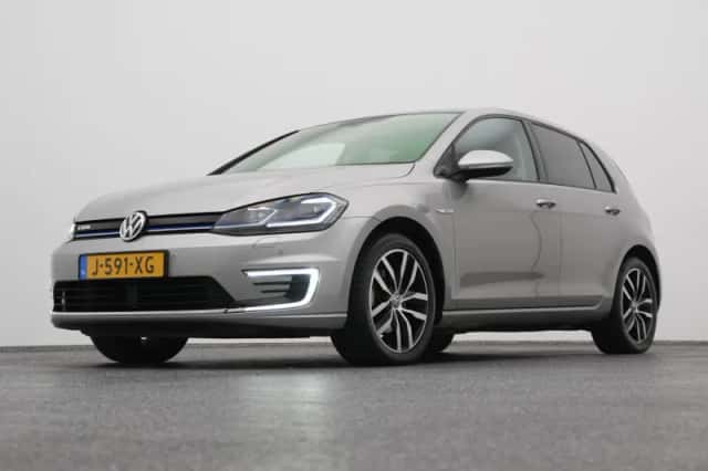 Volkswagen E-Golf (2020) thumbnail 16