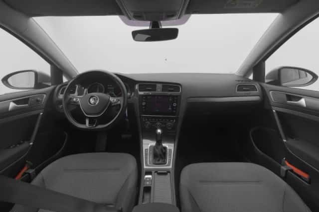 Volkswagen E-Golf (2020) thumbnail 3