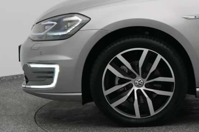 Volkswagen E-Golf (2020) thumbnail 22