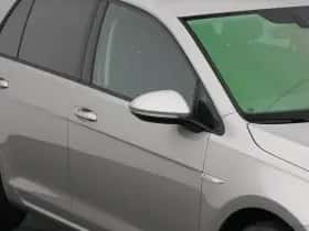 Volkswagen E-Golf (2020) thumbnail 24