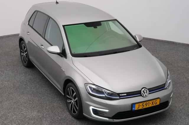 Volkswagen E-Golf (2020) thumbnail 25