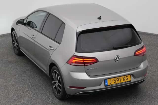 Volkswagen E-Golf (2020) thumbnail 26