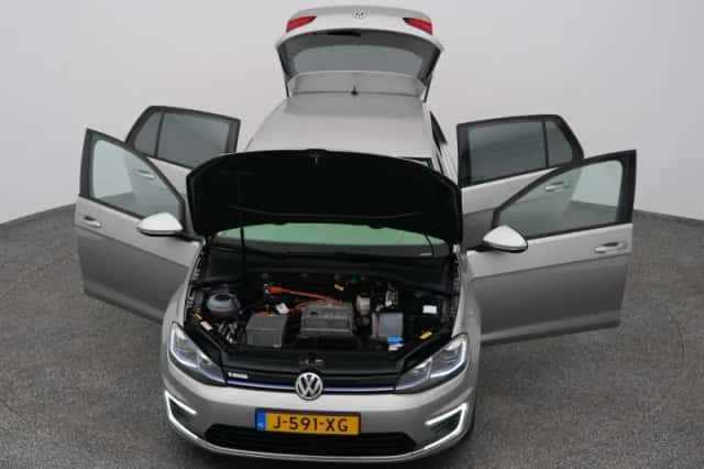 Volkswagen E-Golf (2020) thumbnail 28
