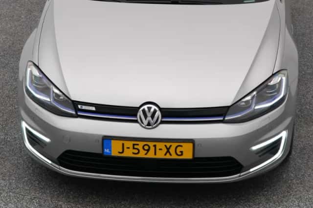 Volkswagen E-Golf (2020) thumbnail 31