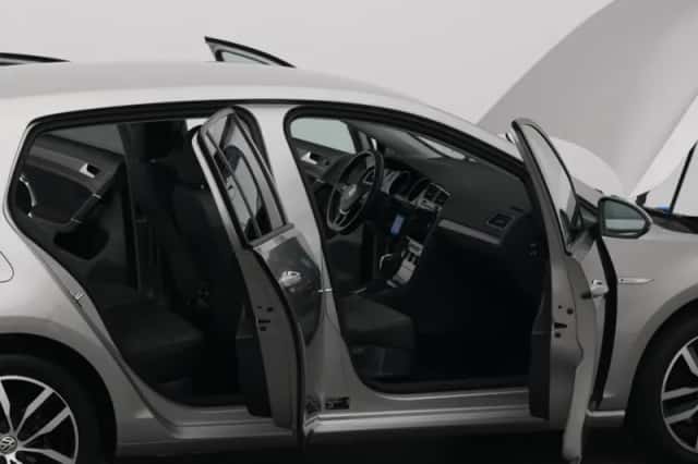 Volkswagen E-Golf (2020) thumbnail 35