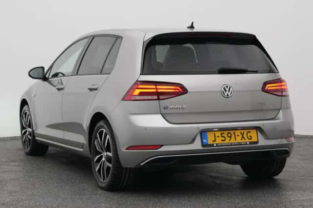 Volkswagen E-Golf (2020) thumbnail 6