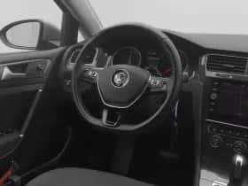 Volkswagen E-Golf (2020) thumbnail 8