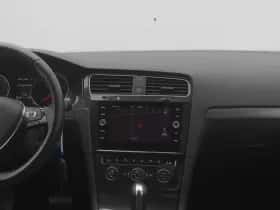 Volkswagen E-Golf (2020) thumbnail 9