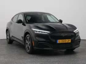 Ford Mustang (2021) thumbnail 2
