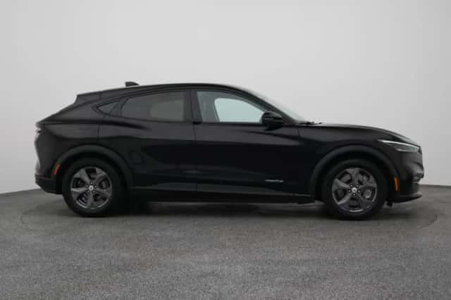 Ford Mustang (2021) thumbnail 15