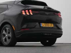 Ford Mustang (2021) thumbnail 23