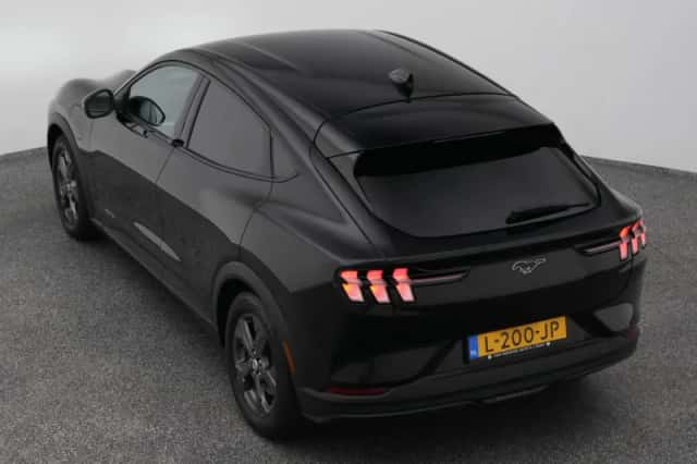 Ford Mustang (2021) thumbnail 26