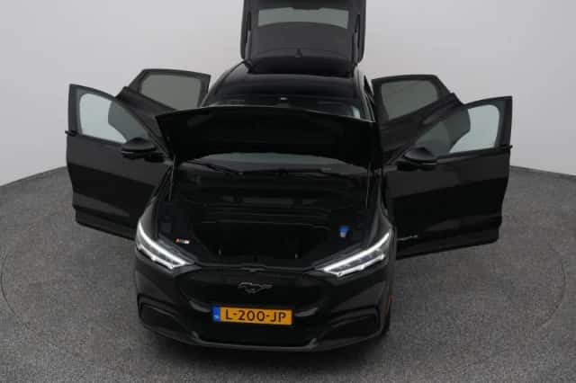 Ford Mustang (2021) thumbnail 28