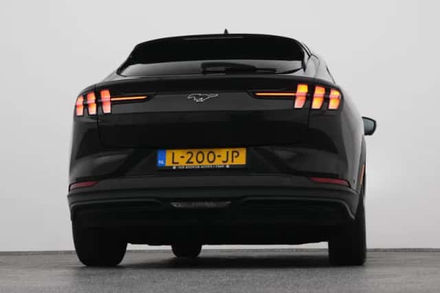 Ford Mustang (2021) thumbnail 37