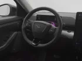 Ford Mustang (2021) thumbnail 8