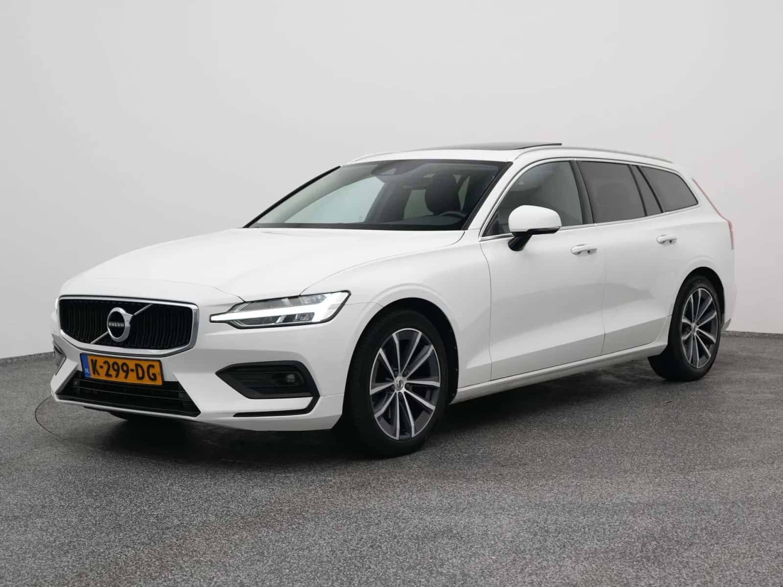 Volvo V60 (2020) — foto 1