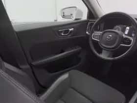 Volvo V60 (2020) thumbnail 11