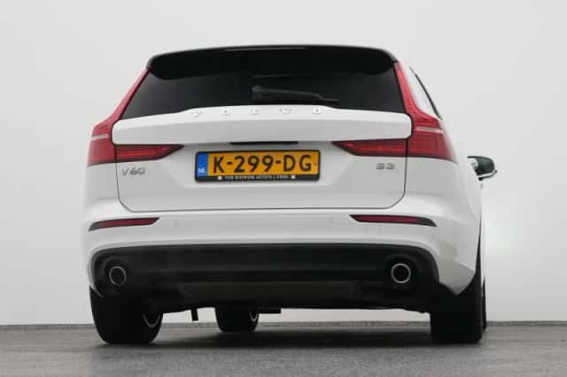 Volvo V60 (2020) thumbnail 36