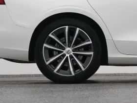 Volvo V60 (2020) thumbnail 41