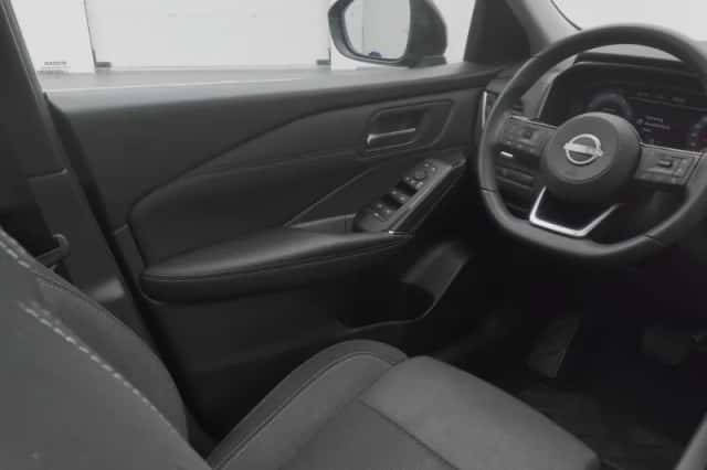 Nissan Qashqai (2022) thumbnail 11