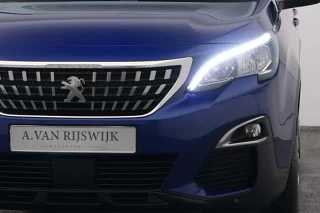 Peugeot 3008 (2020) thumbnail 19