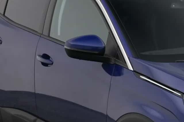 Peugeot 3008 (2020) thumbnail 23