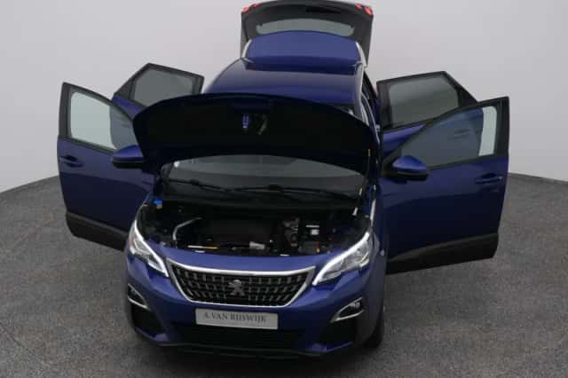 Peugeot 3008 (2020) thumbnail 27