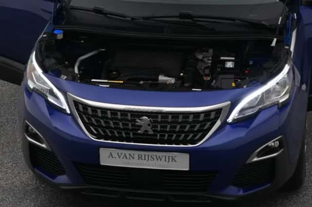 Peugeot 3008 (2020) thumbnail 31
