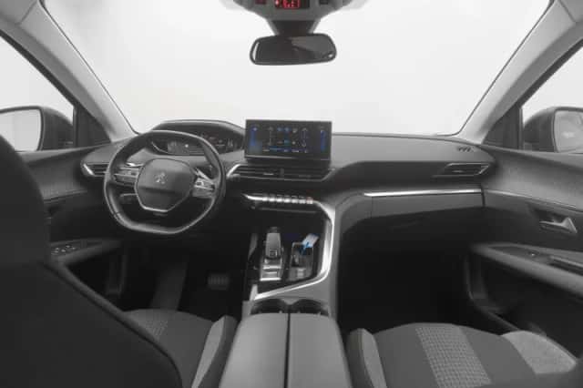 Peugeot 3008 (2021) thumbnail 3