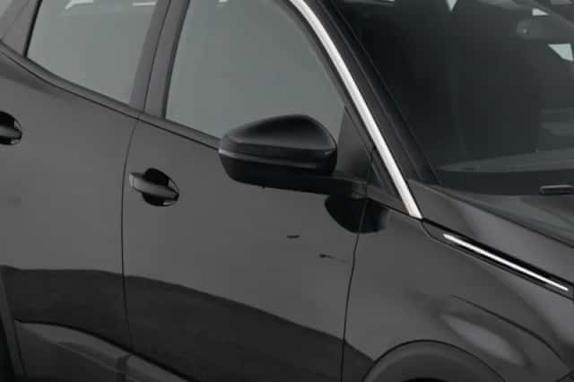 Peugeot 3008 (2021) thumbnail 23