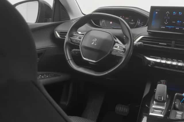 Peugeot 3008 (2021) thumbnail 7