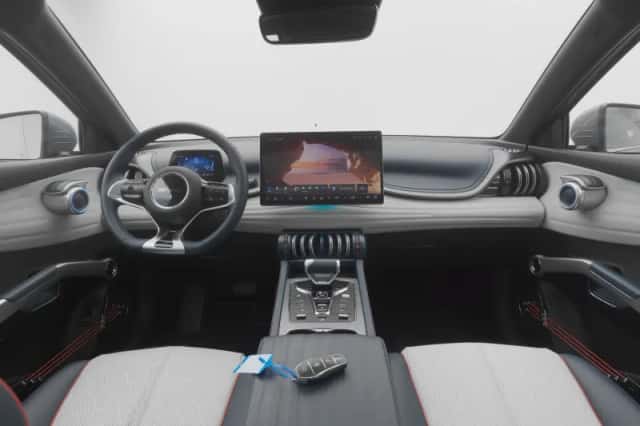 BYD Atto (2024) thumbnail 3