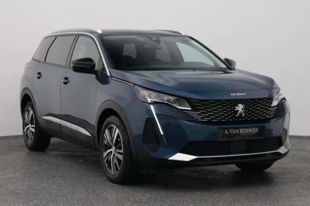 Peugeot 5008 (2022) thumbnail 2