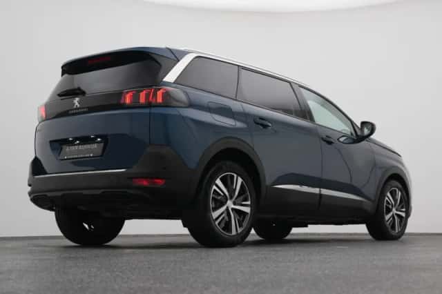 Peugeot 5008 (2022) thumbnail 16