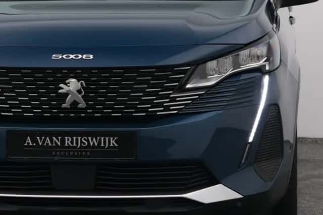 Peugeot 5008 (2022) thumbnail 19