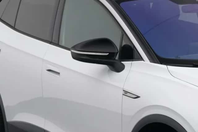 Volkswagen ID.4 (2020) thumbnail 24