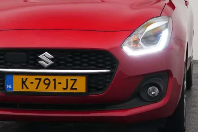Suzuki Swift (2021) thumbnail 19