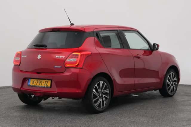 Suzuki Swift (2021) thumbnail 6